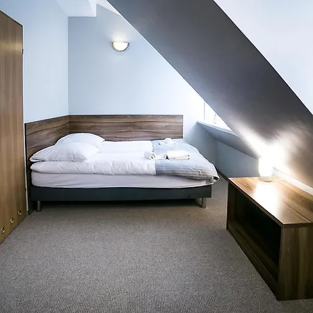 Gosciniec Lizawka 3* Poznan