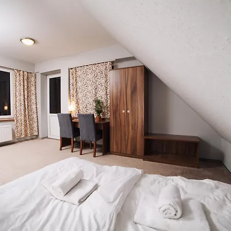 Inn Gosciniec Lizawka