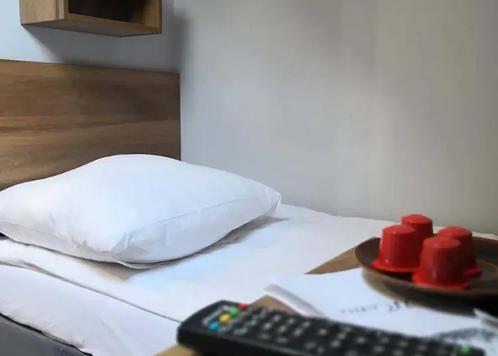 Gosciniec Lizawka 3* Познань